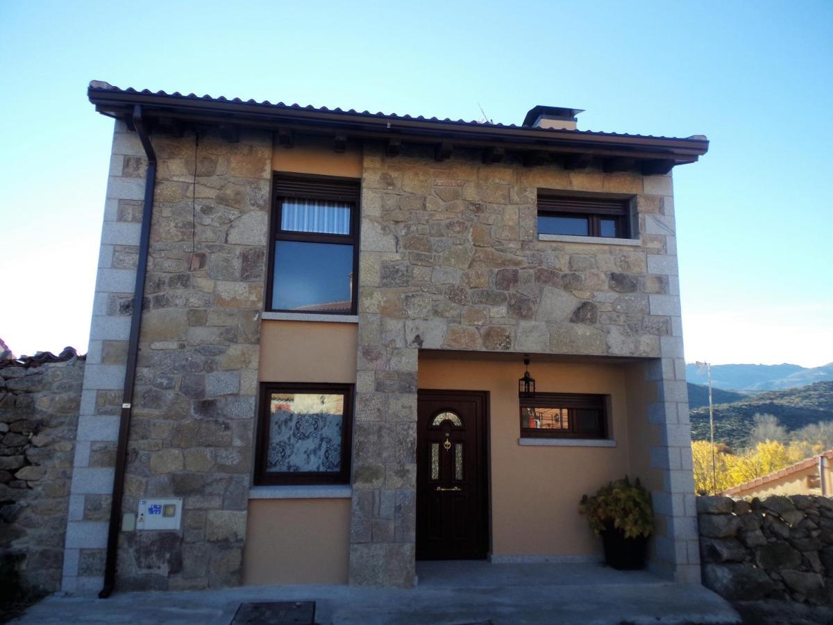 Pendan De Gredos Villa San Martín del Pimpollar Exterior photo